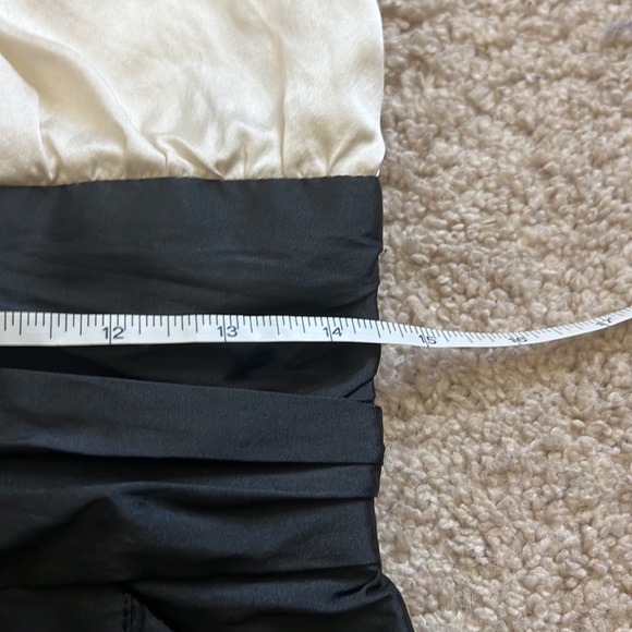 Alexia Admor Silk Cocktail Mini Dress Flower Black White Pockets Size M - Picture 4 of 8